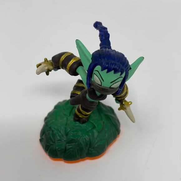 Skylanders Giants Legendary Stealth Elf - Fire Element - Picture 1 of 5